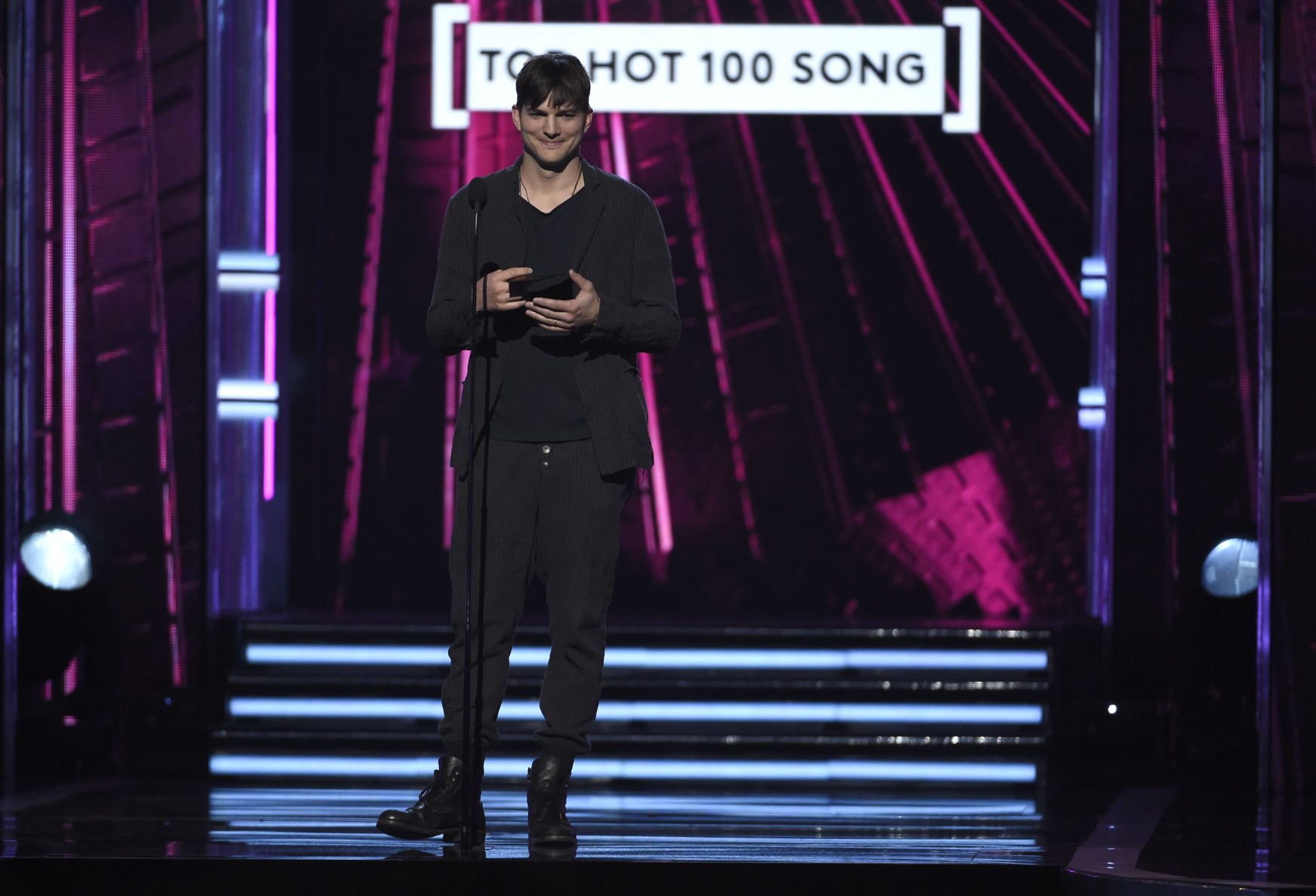 2016: Billboard Music Awards